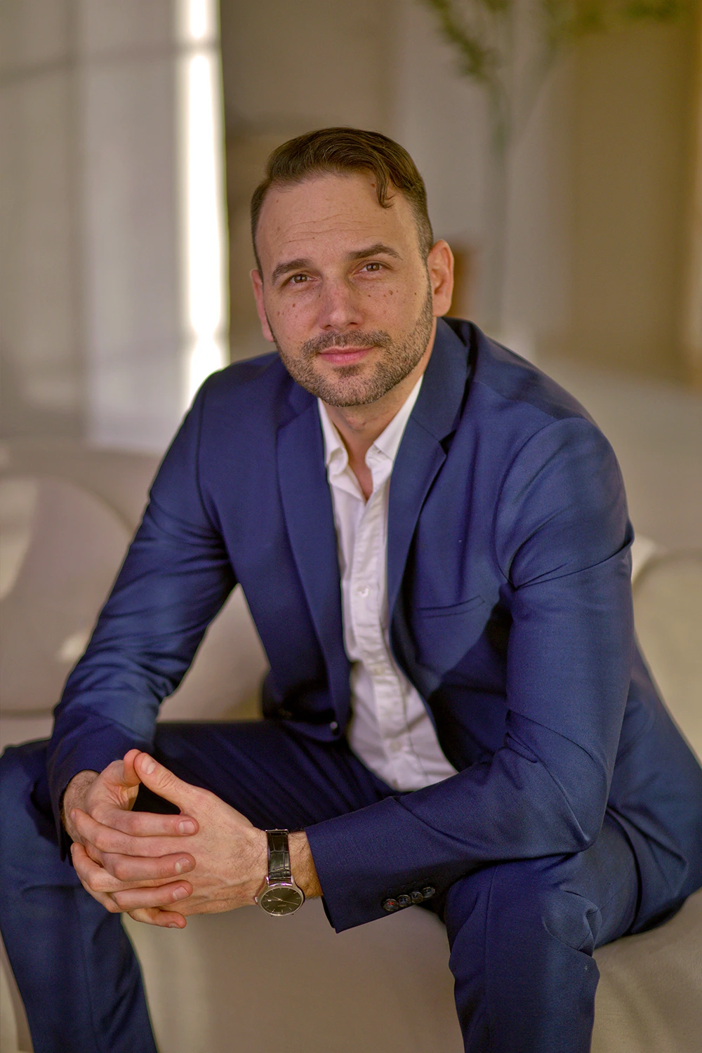 Vajda Marcell ingatlanközvetítő – konzultáció budai lakáseladásról